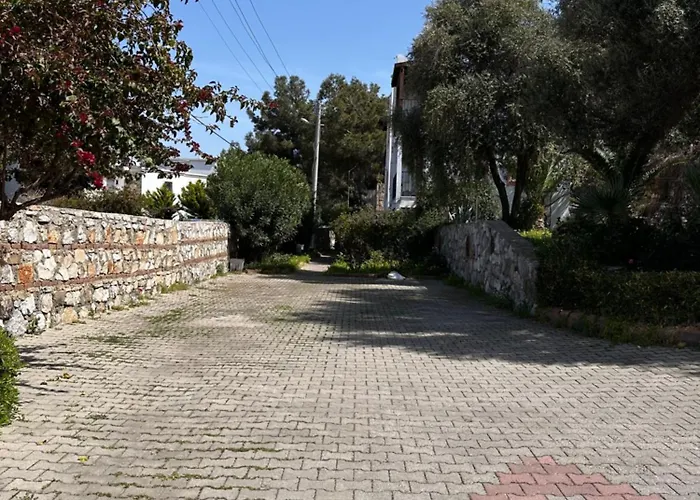 Pinky Apart Otel Bodrum