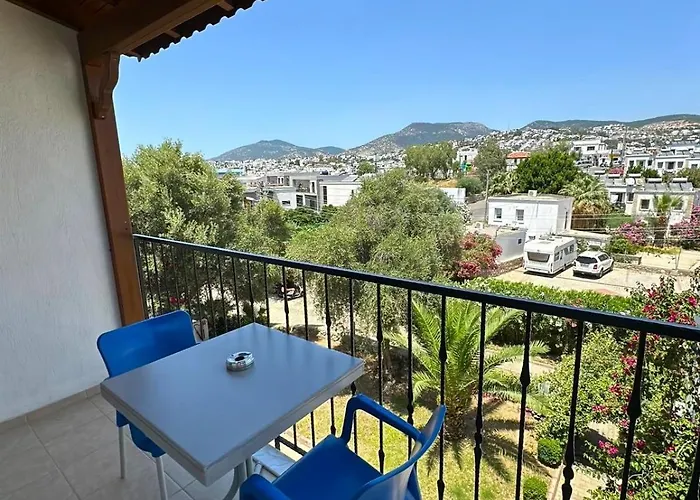 Pinky Αλικαρνασσός