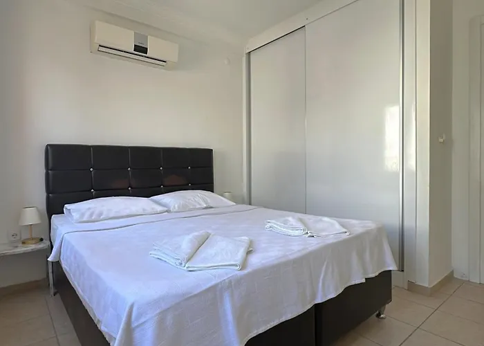 Pinky 4* Αλικαρνασσός